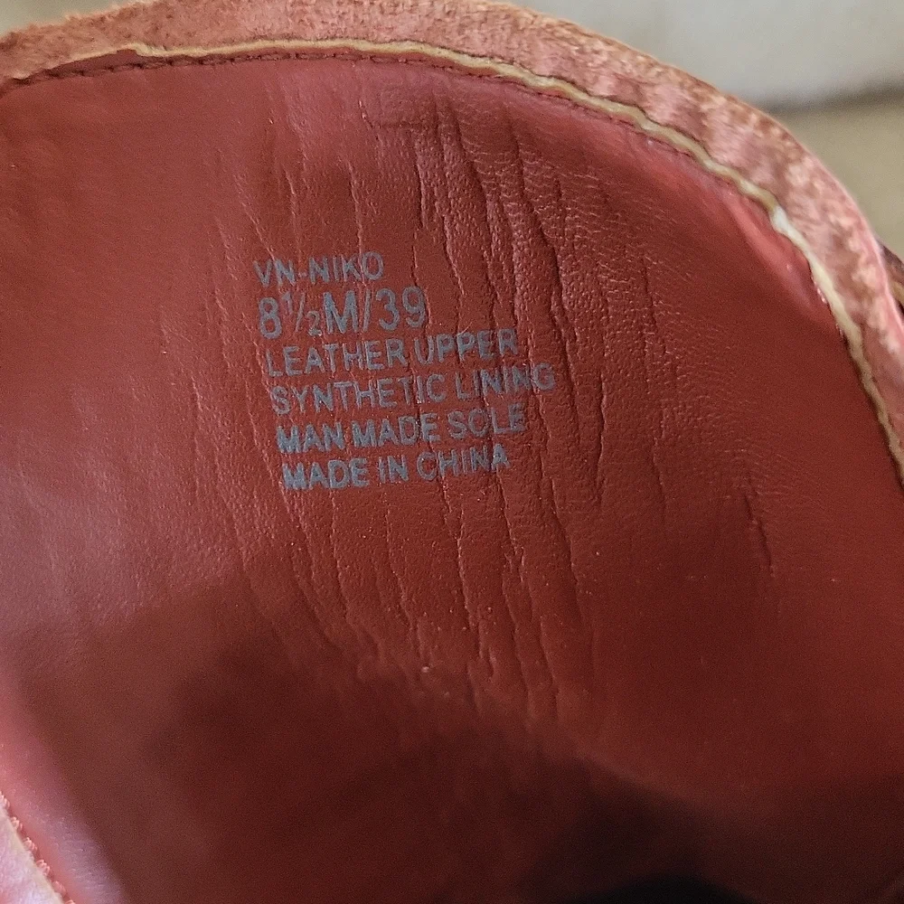 Vince Camuto Rust Combat Boots EUC WO's 8.5 - Picture 7 of 8